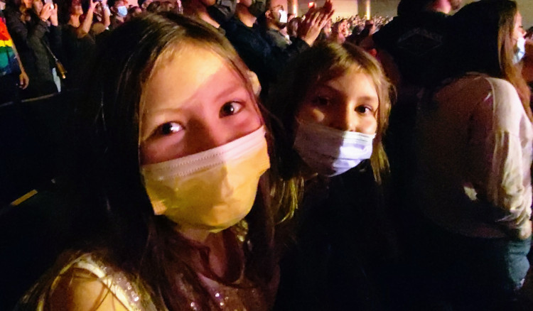 Elise and Ava Pellegrini at the Katy Perry show in Las Vegas