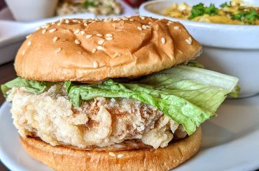 Violette’s Vegan Cafe – Your New Favorite Vegas Vegan Restaurant Las Vegas vegan meal - fried chicken sandwich from Violette's Vegan Cafe